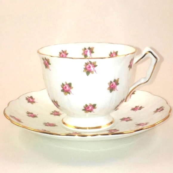 Aynsley China Rosedale Tea And Saucer Set - Picture 1 of 5